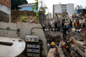 LA RADIO COMUNITARIA, VOZ DE ESPERANZA TRAS EL SISMO EN COLOMBIA